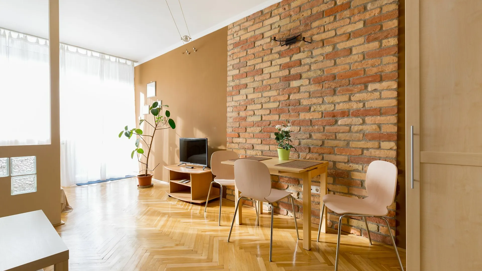Bpm - East Station Apartments Budapeşte Macaristan